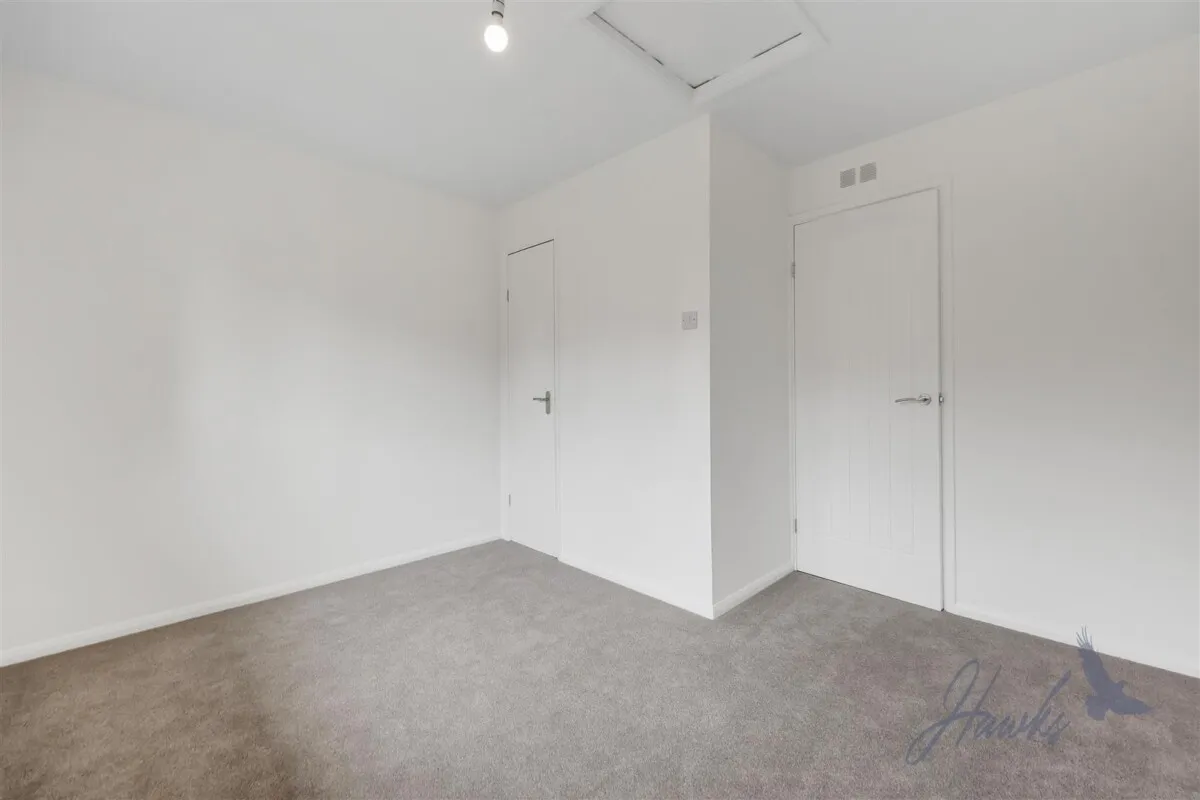 Tom Hood Close, London, E15, photo 11