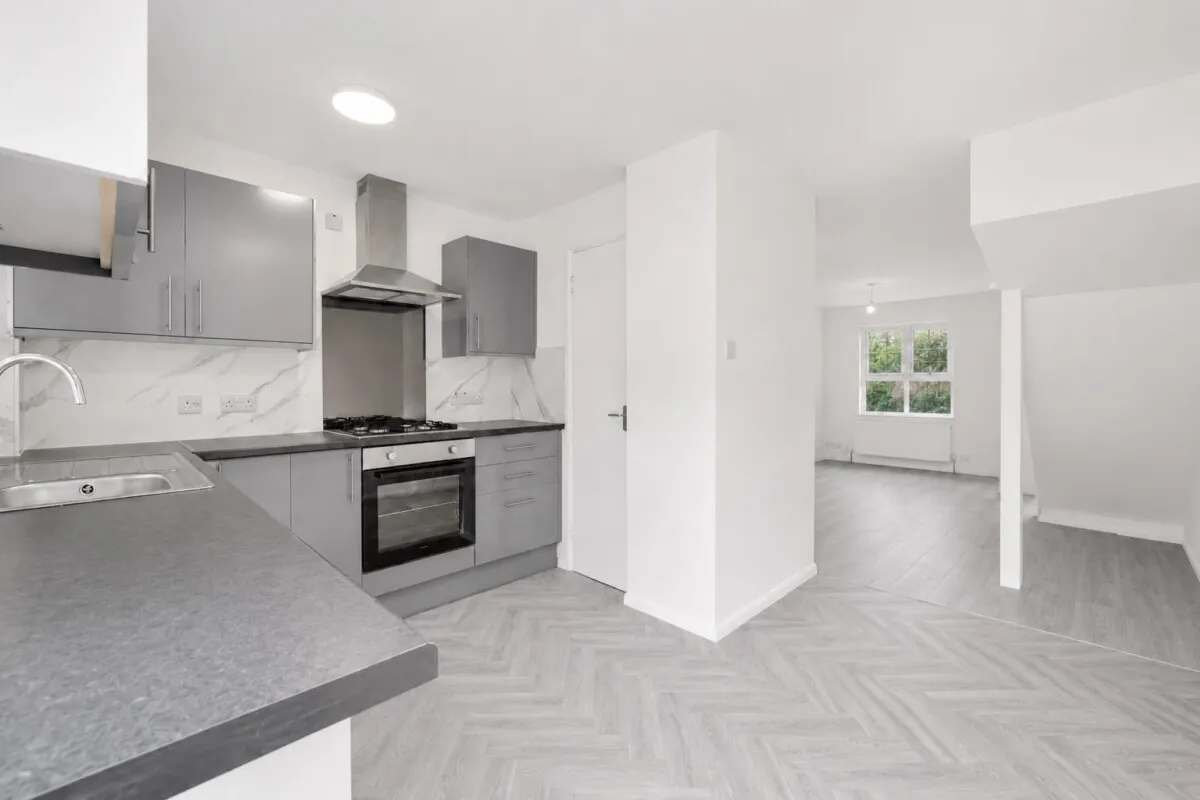 2 bed house for sale, Tom Hood Close, London, E15