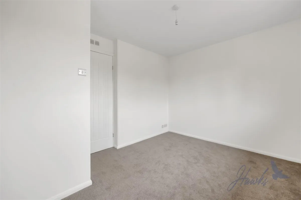 Tom Hood Close, London, E15, photo 10