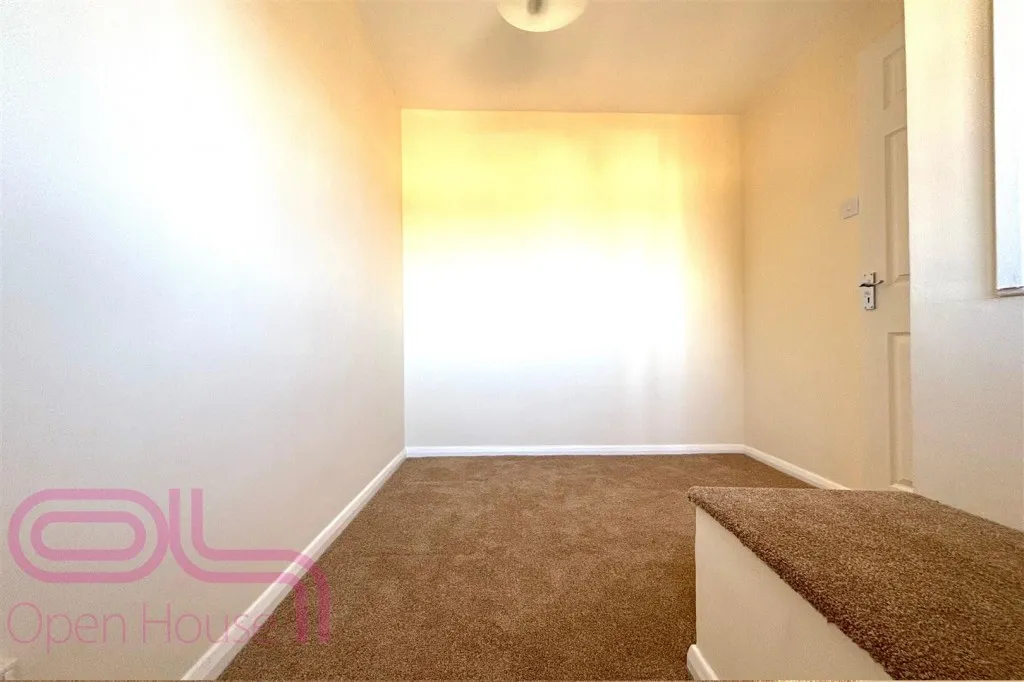 Ivy Lane, Hounslow, TW4, photo 9