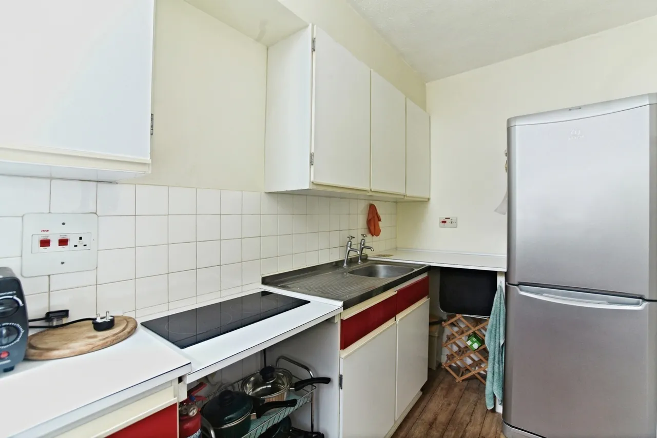 St. Arvans Close, CROYDON, Surrey, CR0, photo 8