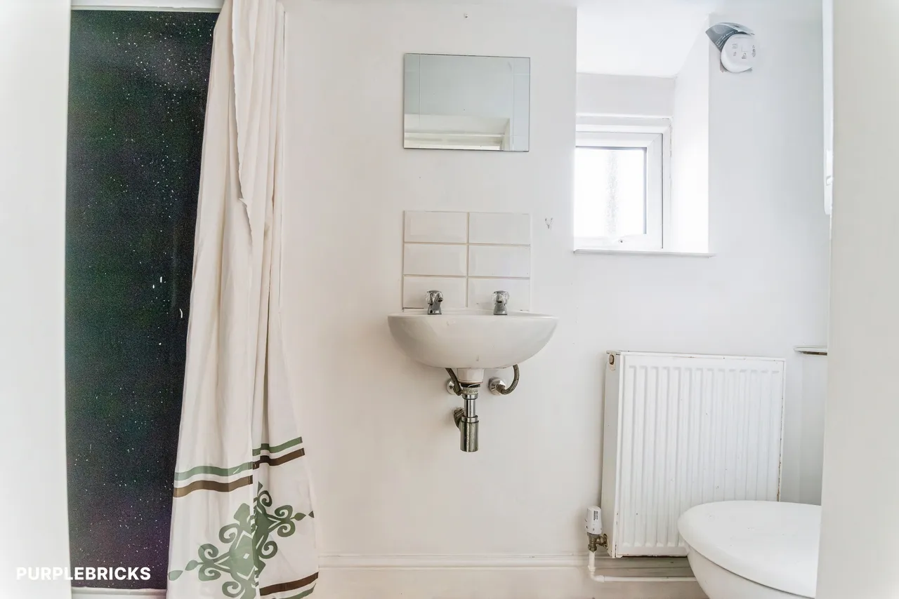 Cricklade Road, Gorse Hill, SN2, photo 15