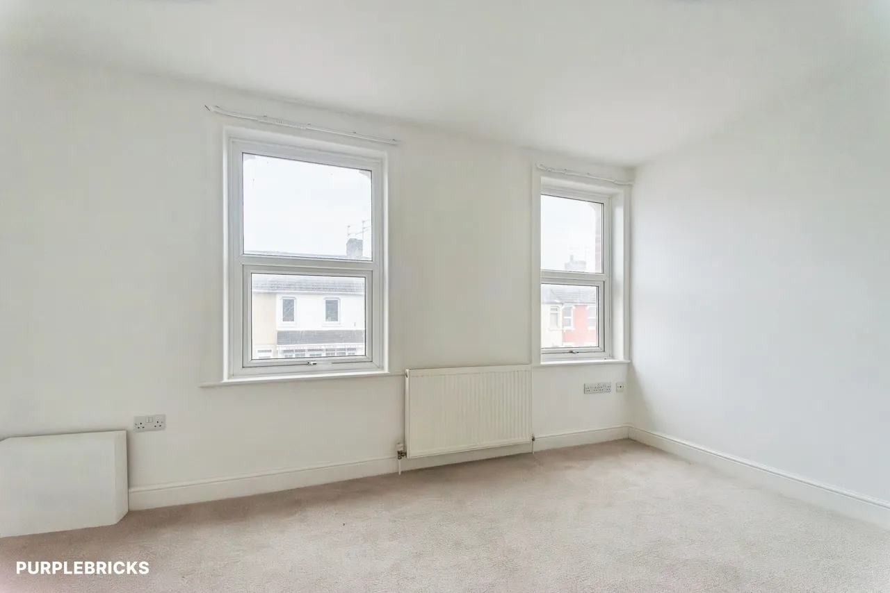 Cricklade Road, Gorse Hill, SN2, photo 17