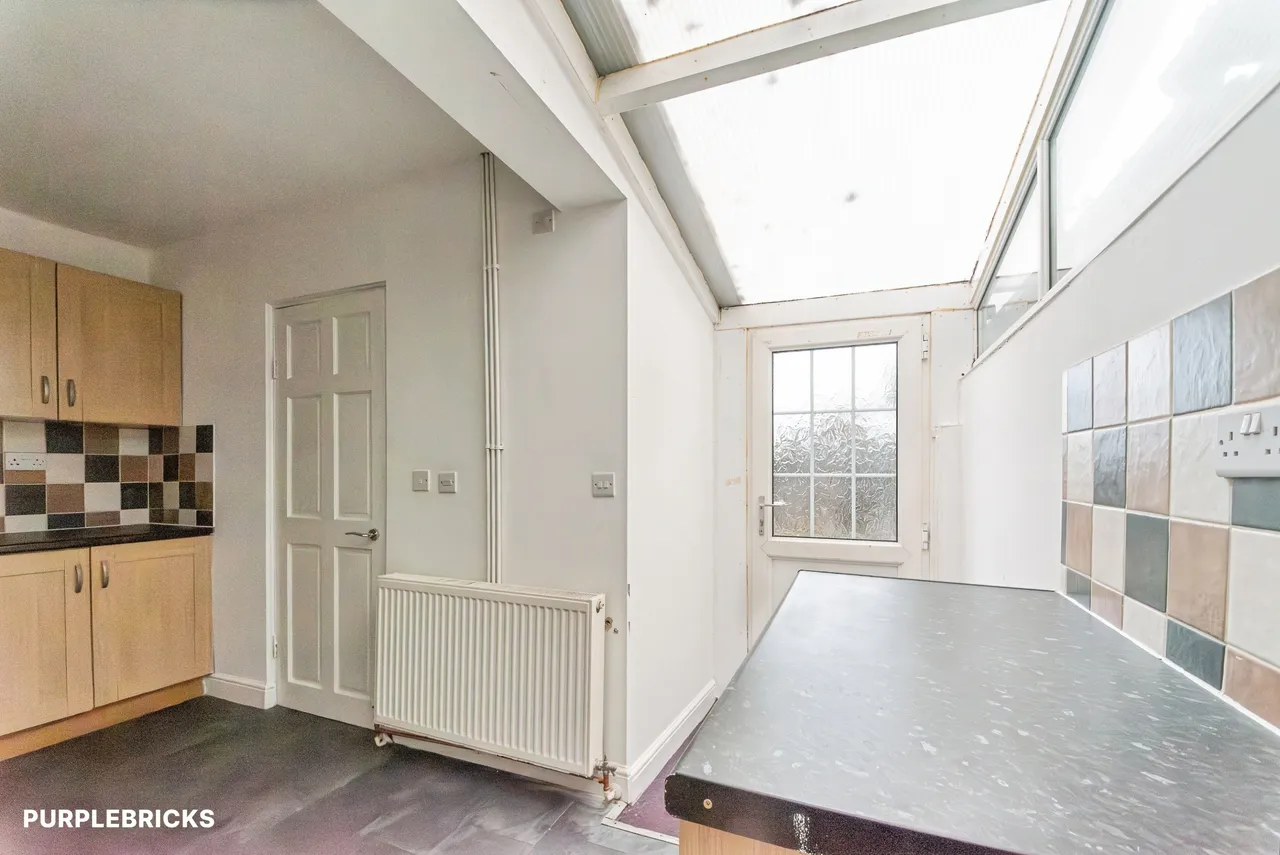Cricklade Road, Gorse Hill, SN2, photo 12