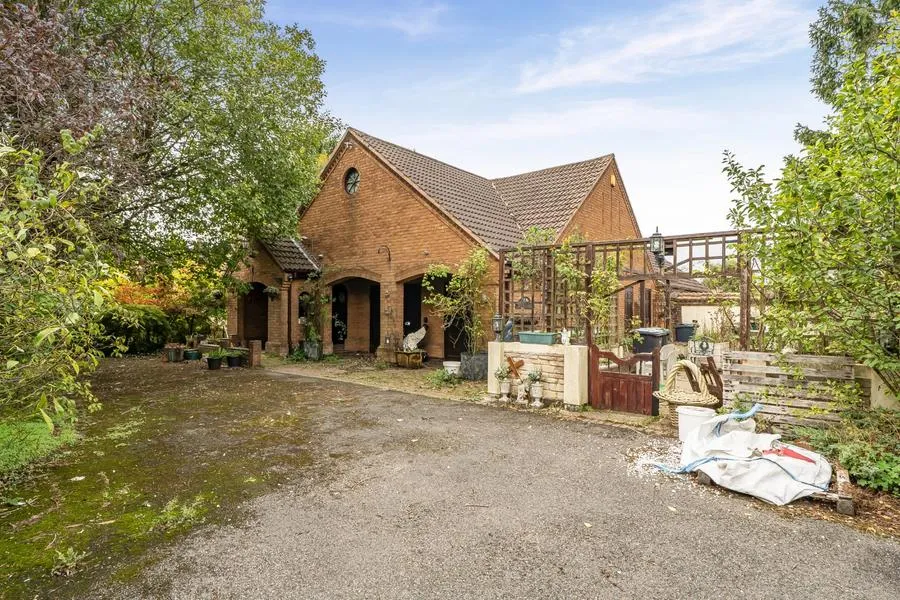 Sapphire Drive, Kirkby-in-Ashfield, NG17, photo 20