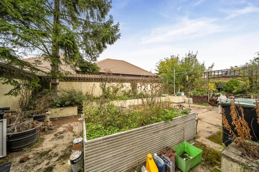 Sapphire Drive, Kirkby-in-Ashfield, NG17, photo 16