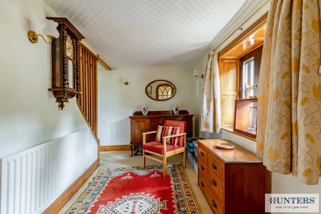 Town Street, Rawdon, LS19, photo 10