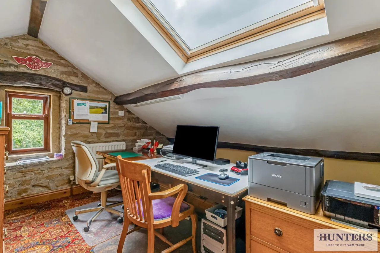 Town Street, Rawdon, LS19, photo 12