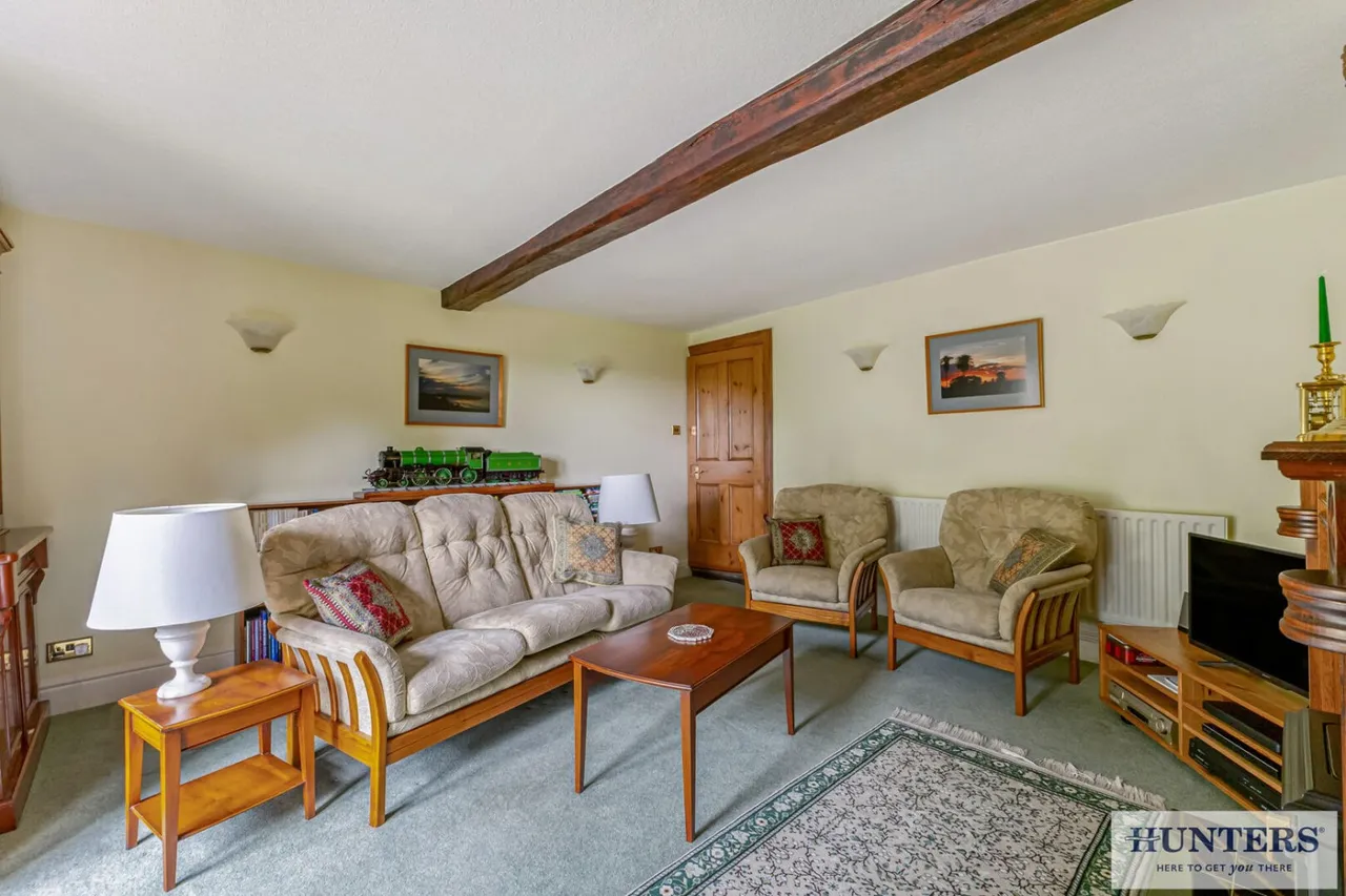 Town Street, Rawdon, LS19, photo 9