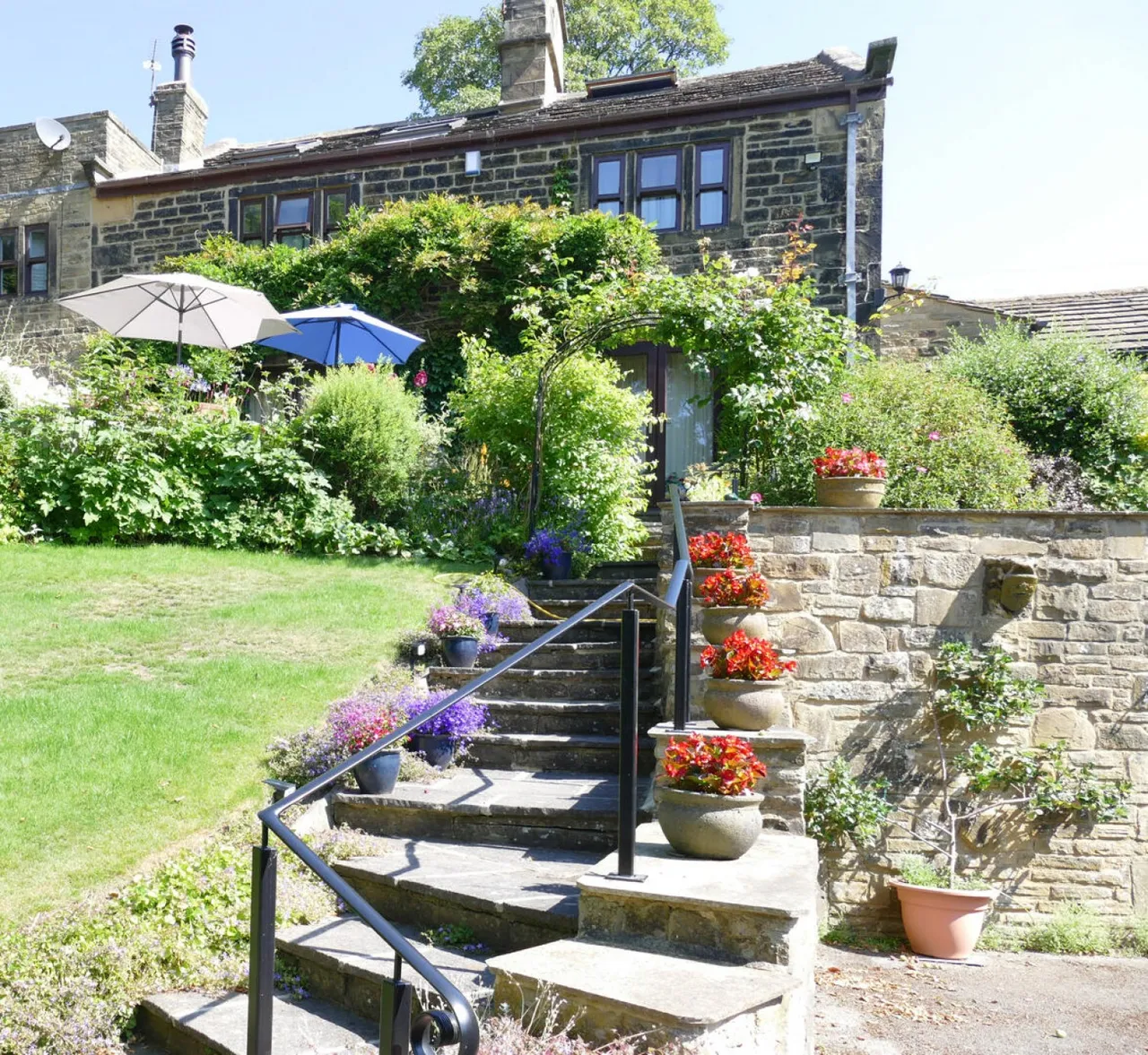 Town Street, Rawdon, LS19, photo 32