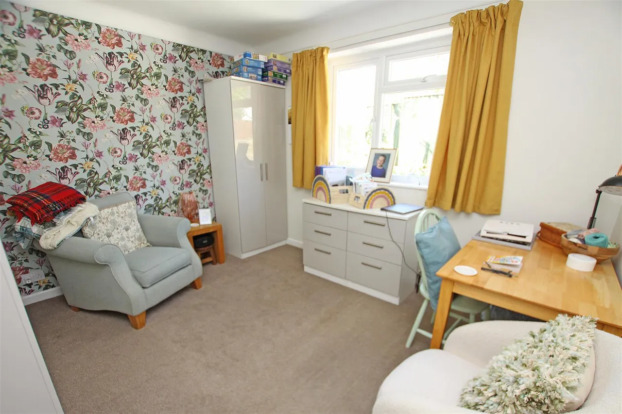 Webster Road, Bournemouth, photo 10