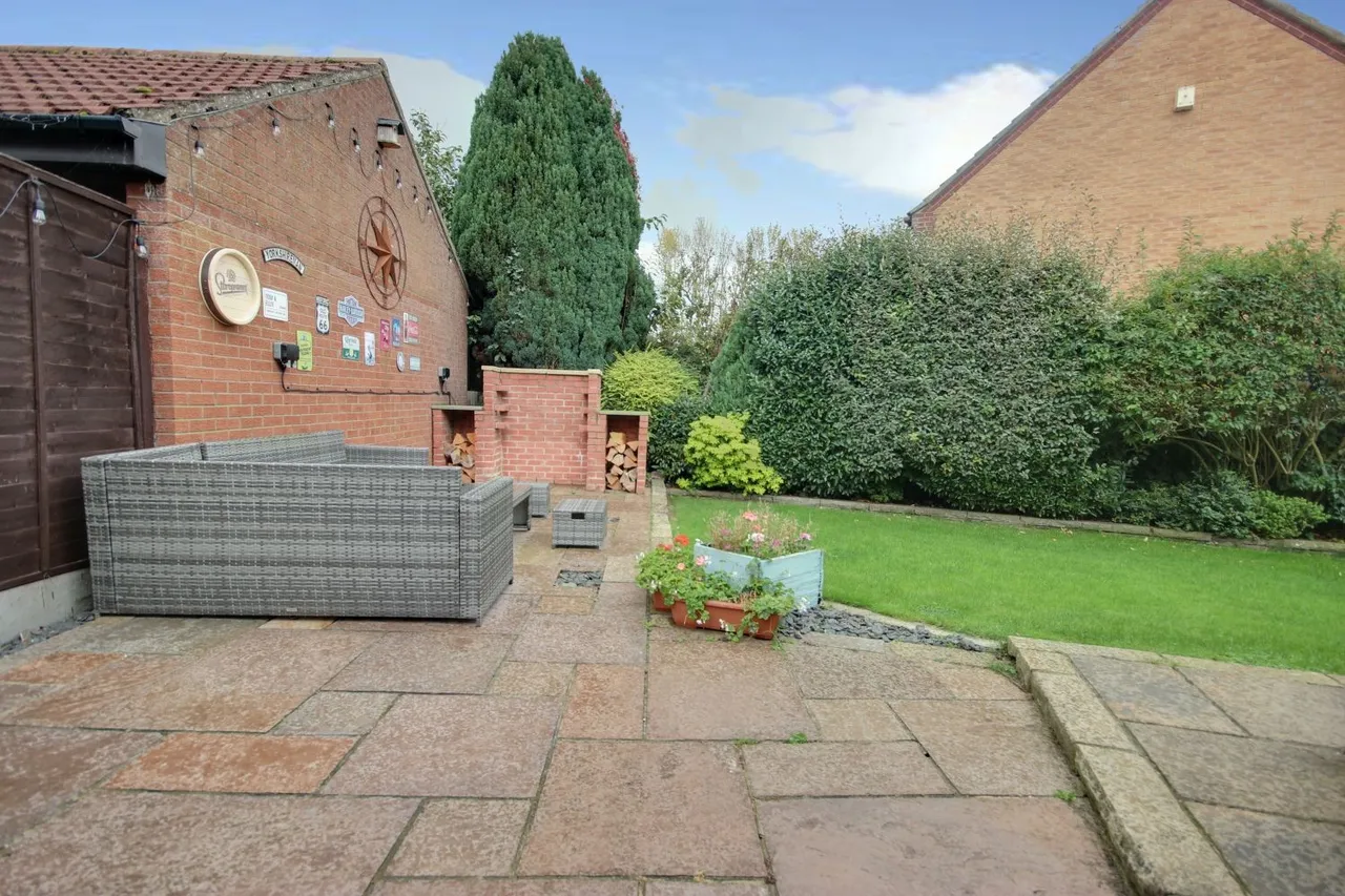 Southwell Close, Beverley, HU17, photo 19