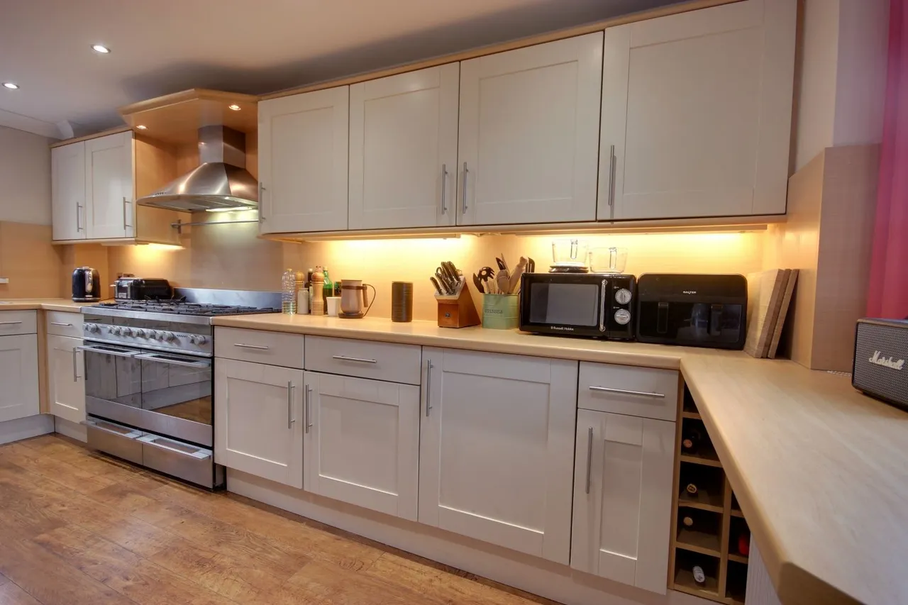 Southwell Close, Beverley, HU17, photo 3
