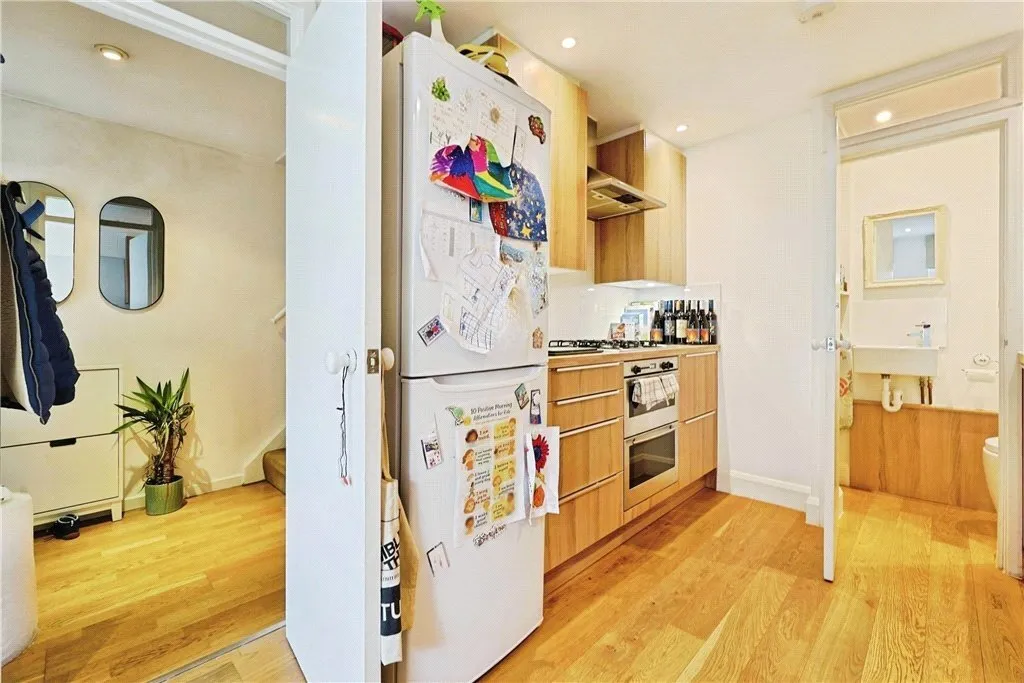 Kathleen Road, London, SW11, photo 21