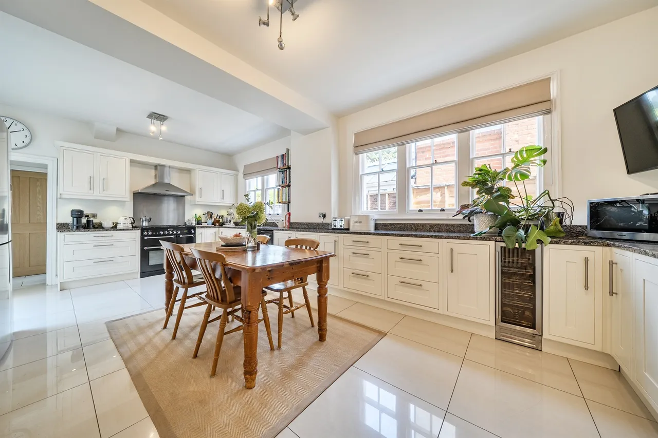 Bath Road, Maidenhead, photo 3