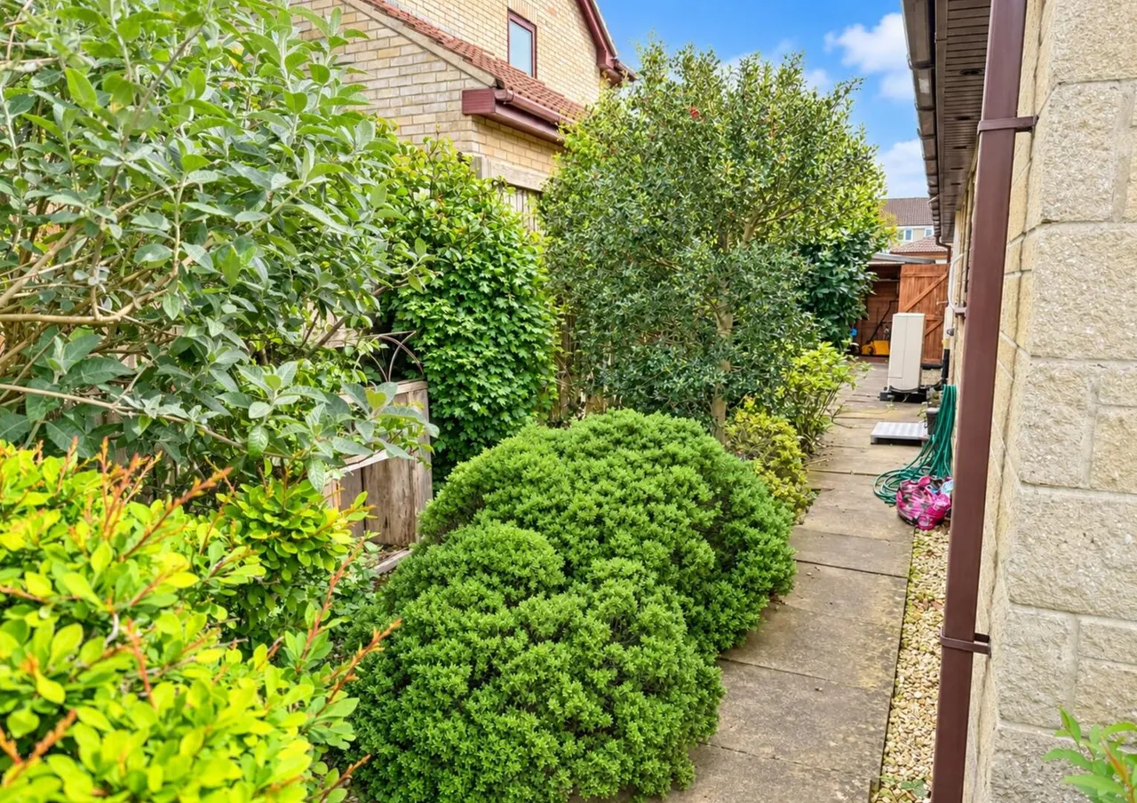 Collett Way, Frome, Somerset BA11 2XR, photo 31
