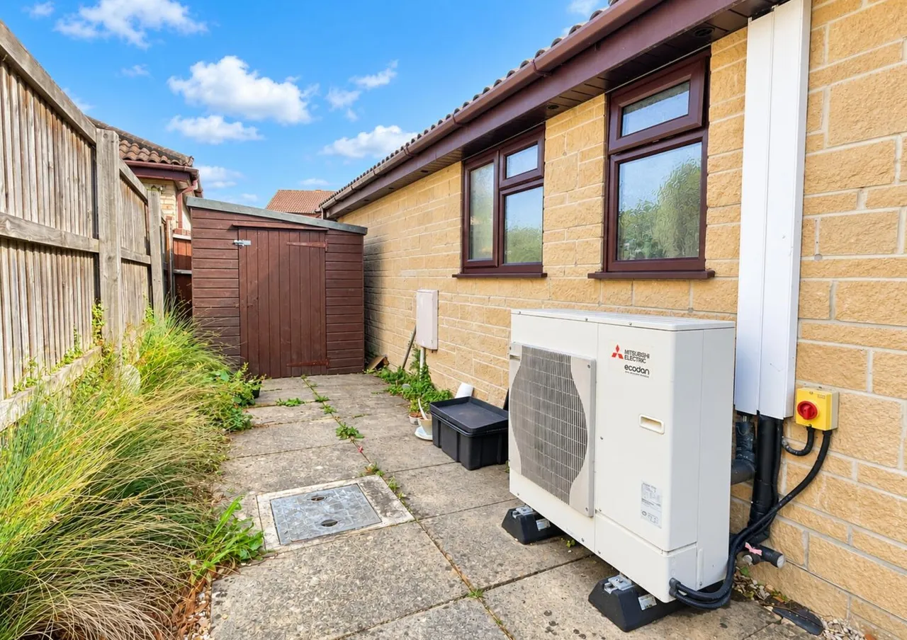 Collett Way, Frome, BA11, photo 33