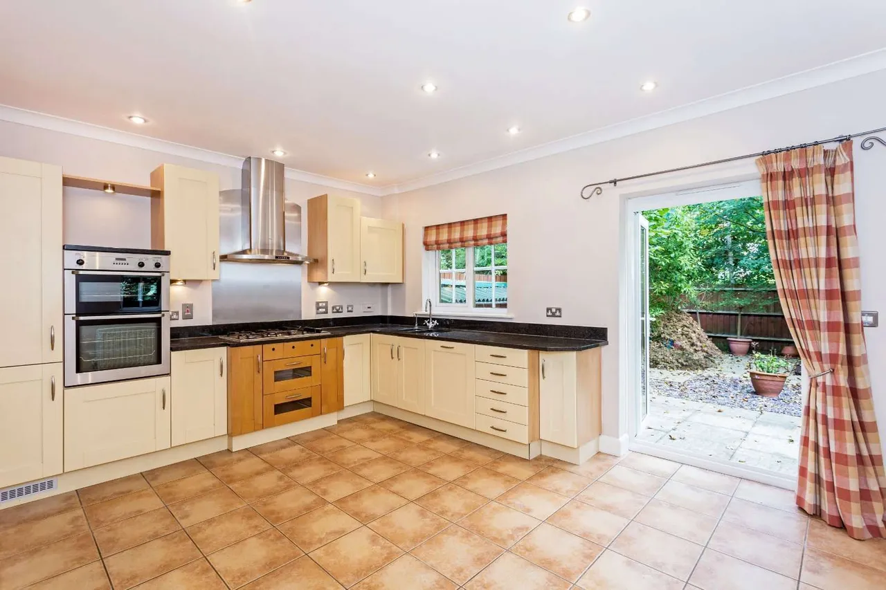 Frenchay Road, Oxford, Oxfordshire, OX2 6TF, photo 5
