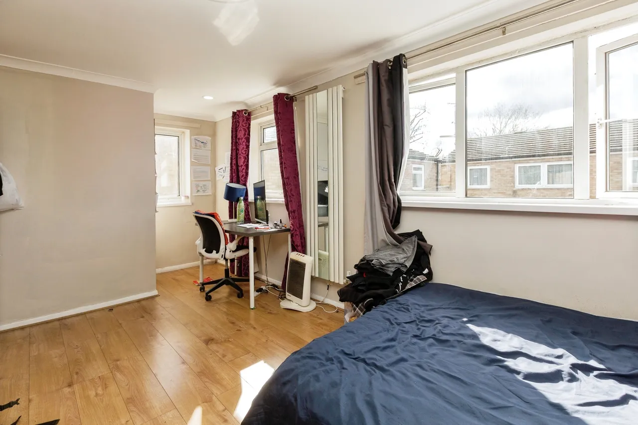 St. Annes Road, Aylesbury, Buckinghamshire, HP19, photo 4