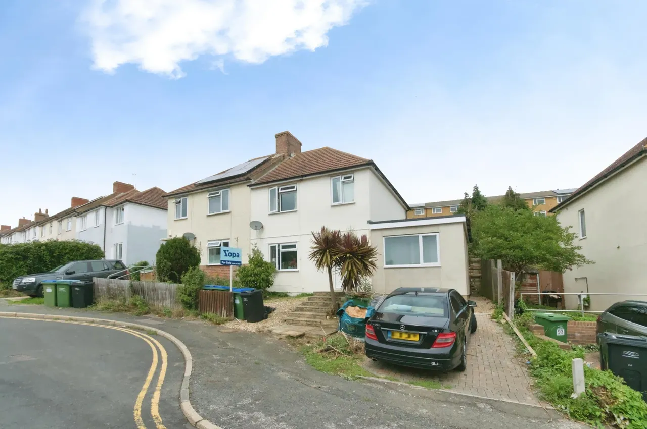 4 bed house for sale, Gibbon Road, Newhaven, BN9