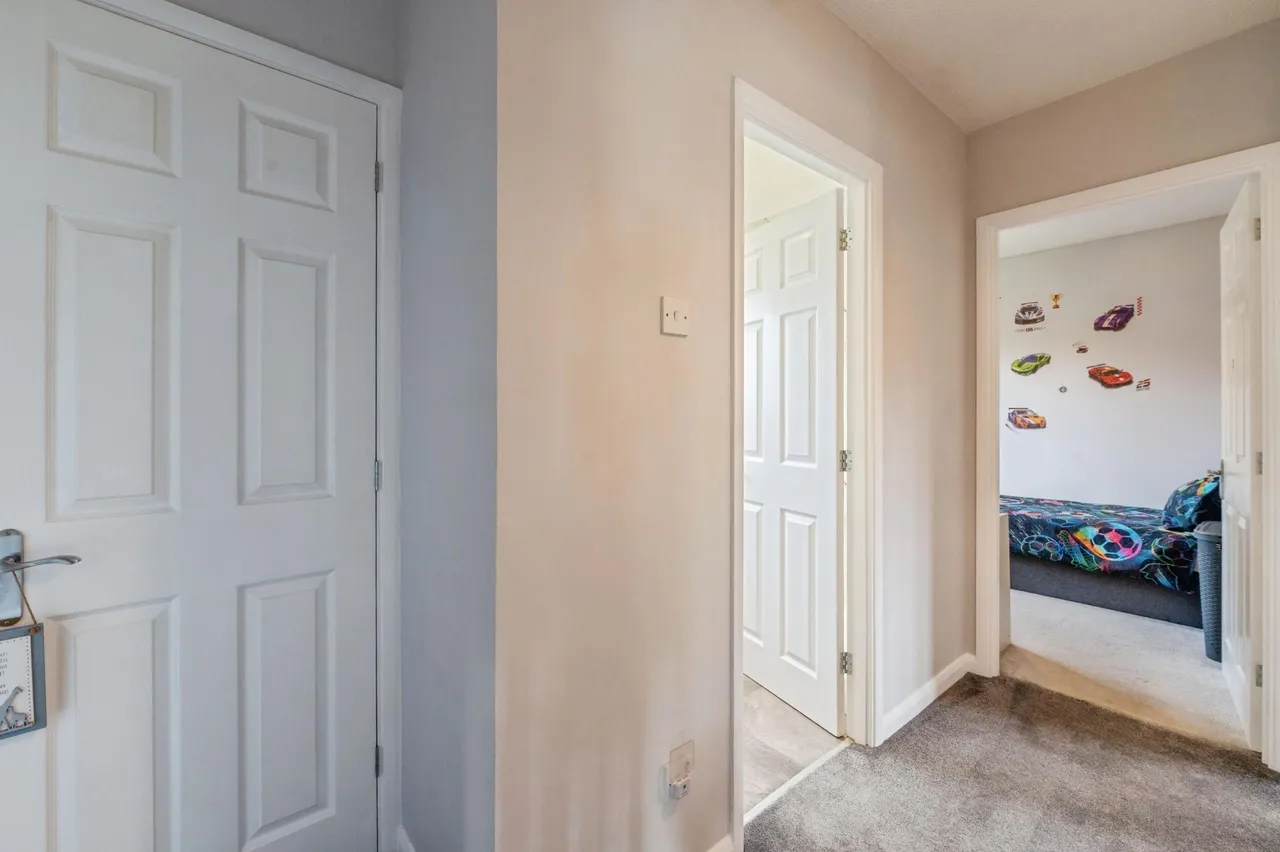 The Pines, Basildon, SS15, photo 12