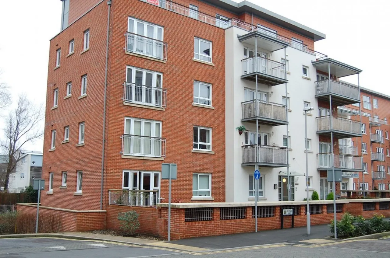 1 bed flat to rent — Avenel Way, Poole