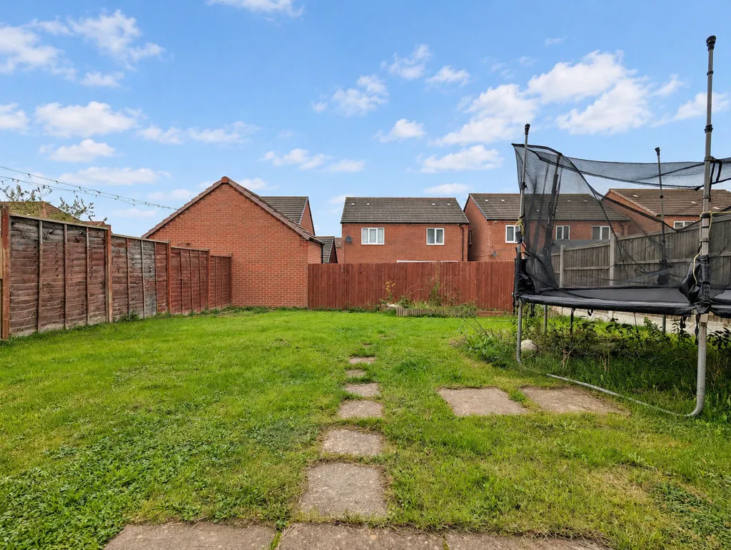 Pine Gardens, Norton Canes, WS11, photo 20