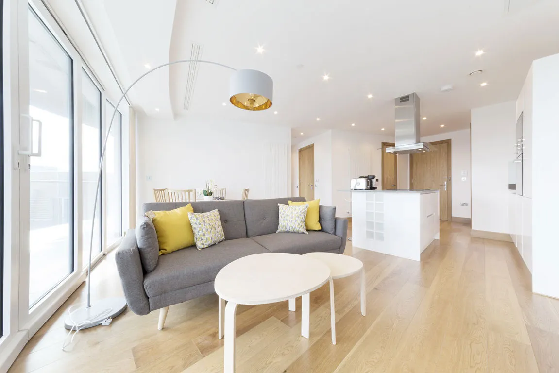 2 bed flat to rent — Arena Tower, Canary Wharf, London