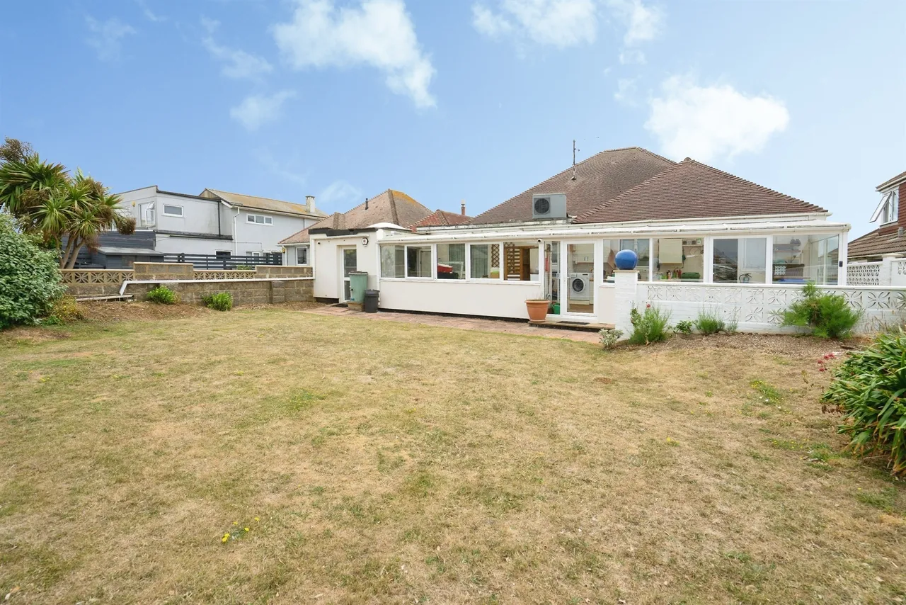 The Esplanade, Telscombe Cliffs, BN10, photo 3