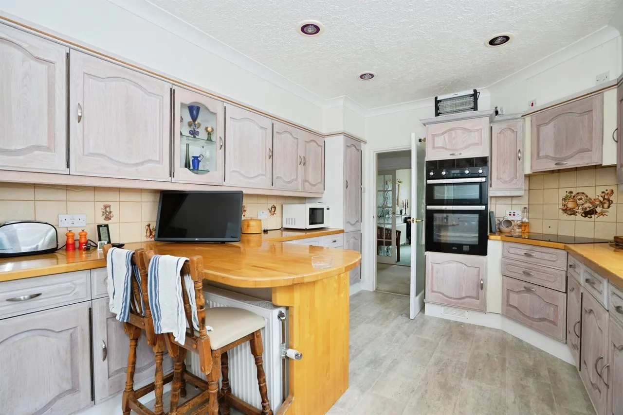The Esplanade, Telscombe Cliffs, BN10, photo 4