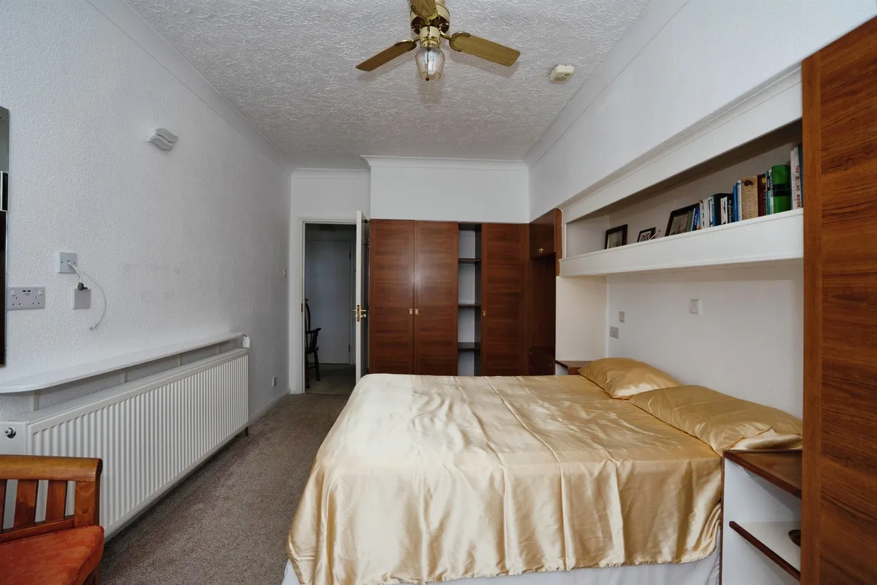The Esplanade, Telscombe Cliffs, BN10, photo 15