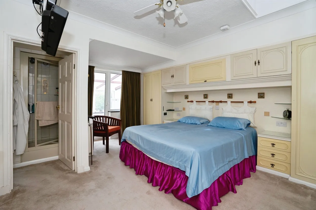 The Esplanade, Telscombe Cliffs, BN10, photo 12