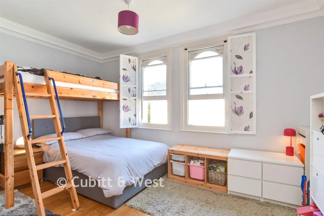Farncombe Road, Worthing, BN11, photo 6