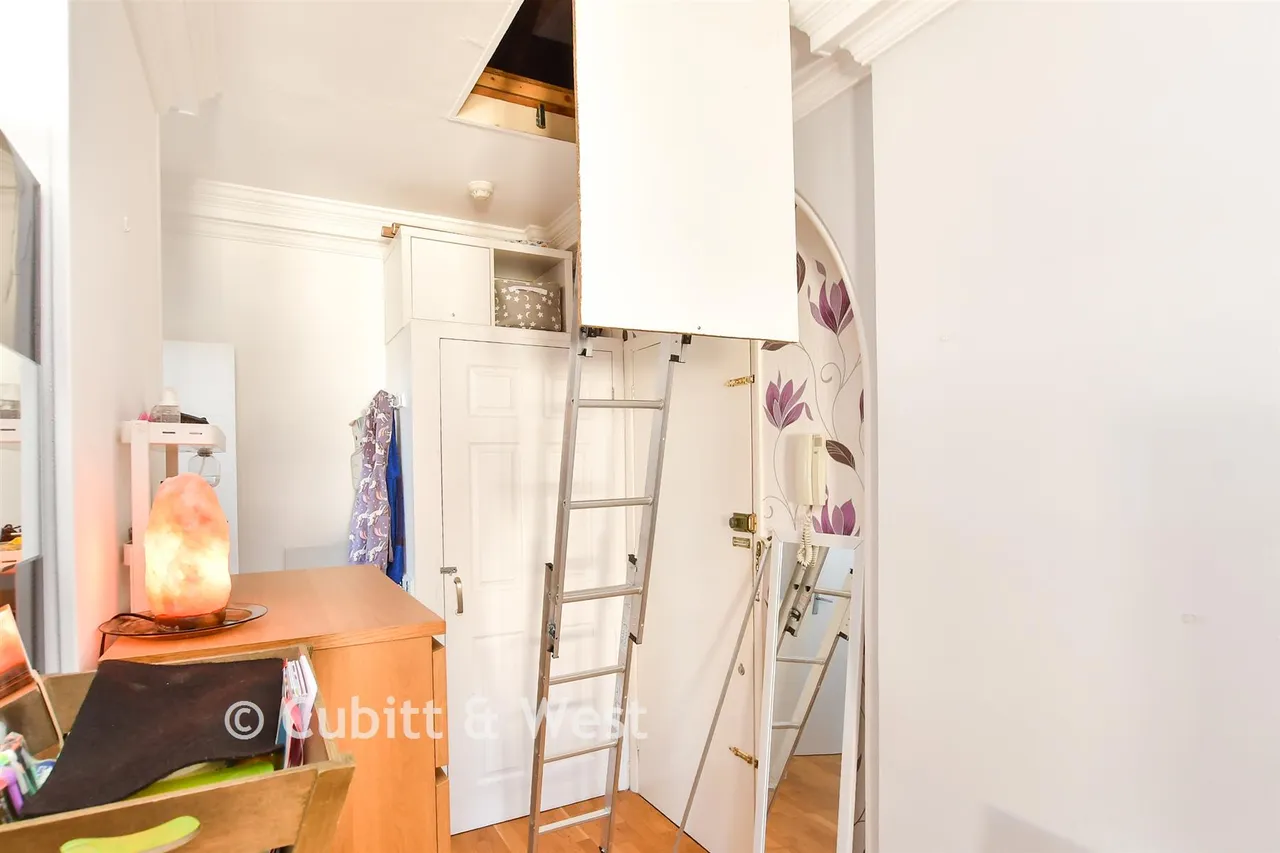 Farncombe Road, Worthing, BN11, photo 7