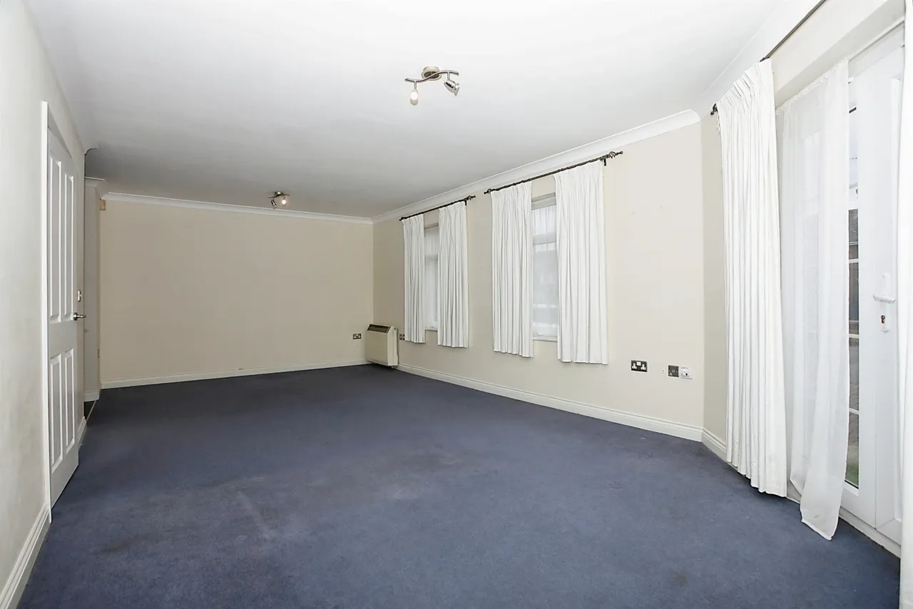 Fletton Avenue, Peterborough, photo 11
