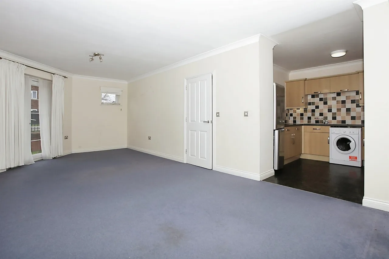 Fletton Avenue, Peterborough, photo 12