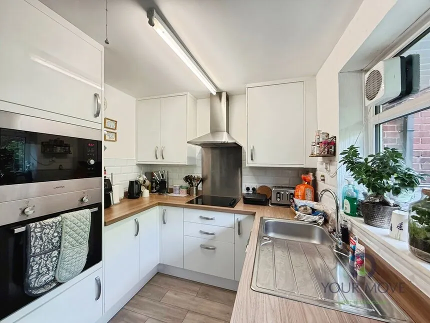Nuttall Avenue, Whitefield, M45, photo 4