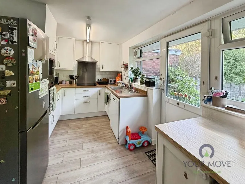 Nuttall Avenue, Whitefield, M45, photo 5