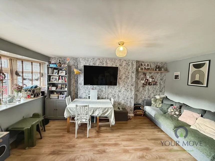 Nuttall Avenue, Whitefield, M45, photo 3