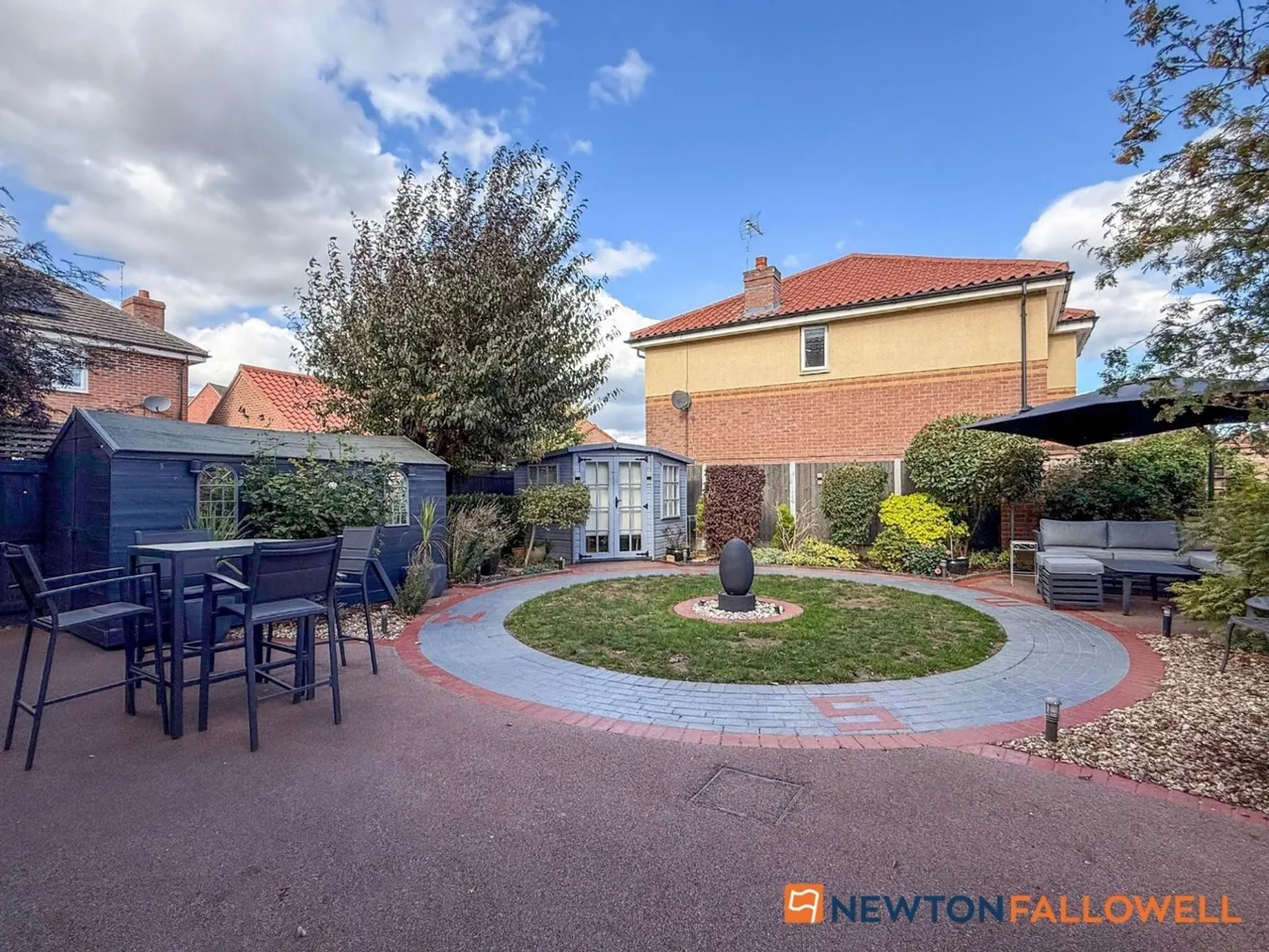 Dale Way, Fernwood, NG24, photo 3