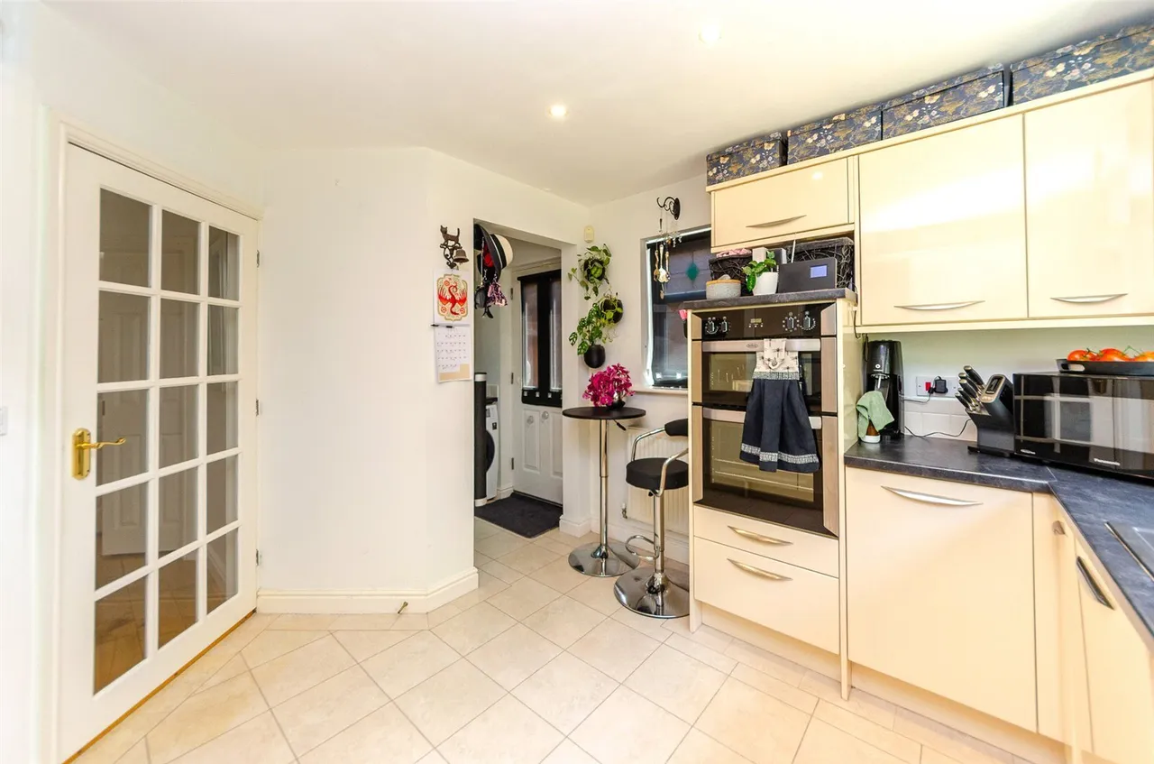 Chatsworth Close, Rhos on Sea, photo 6