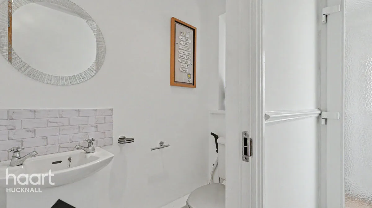 Burrow Walk, Nottingham, NG17, photo 20