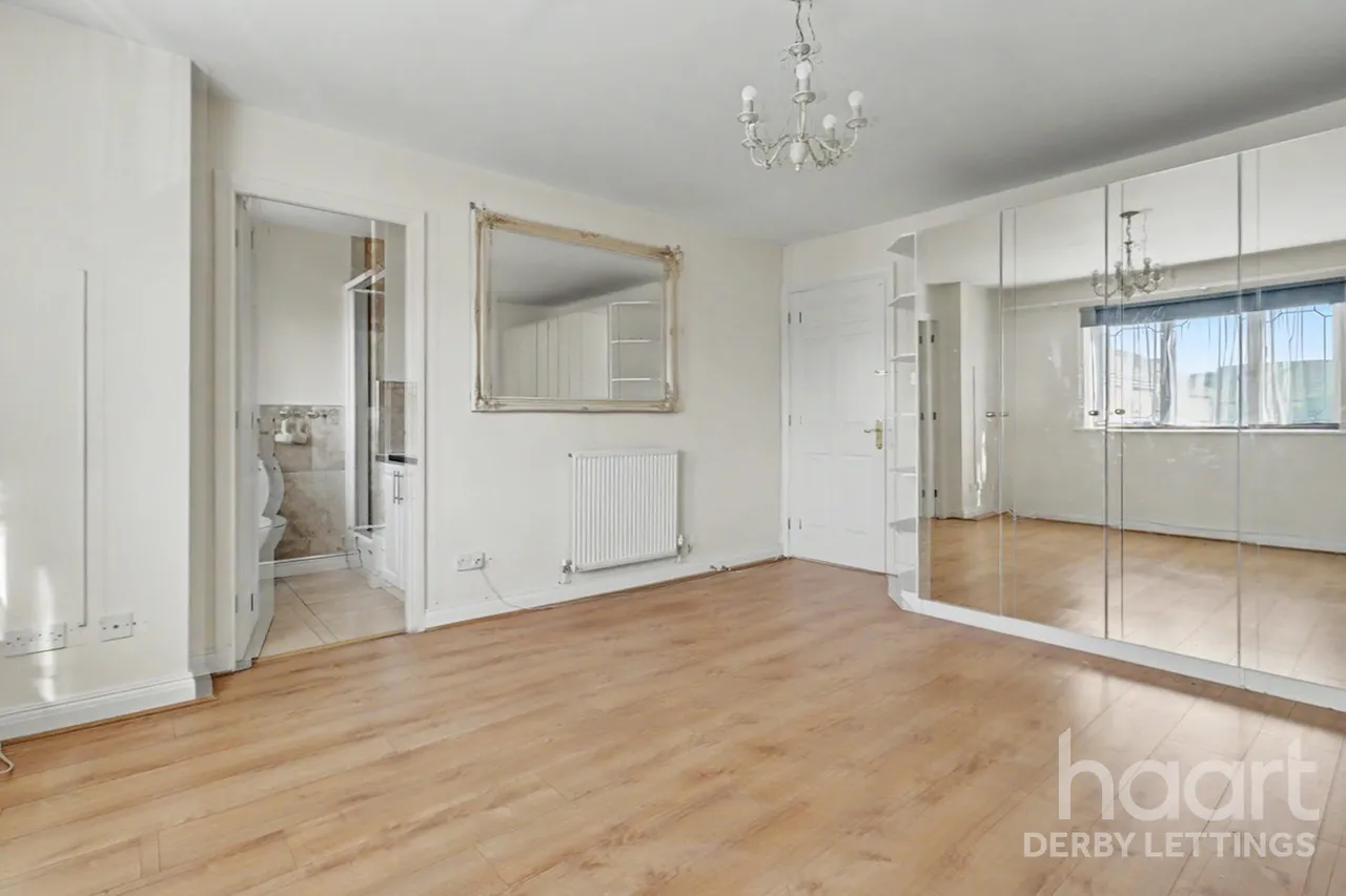 Copse Grove, LE11, photo 16