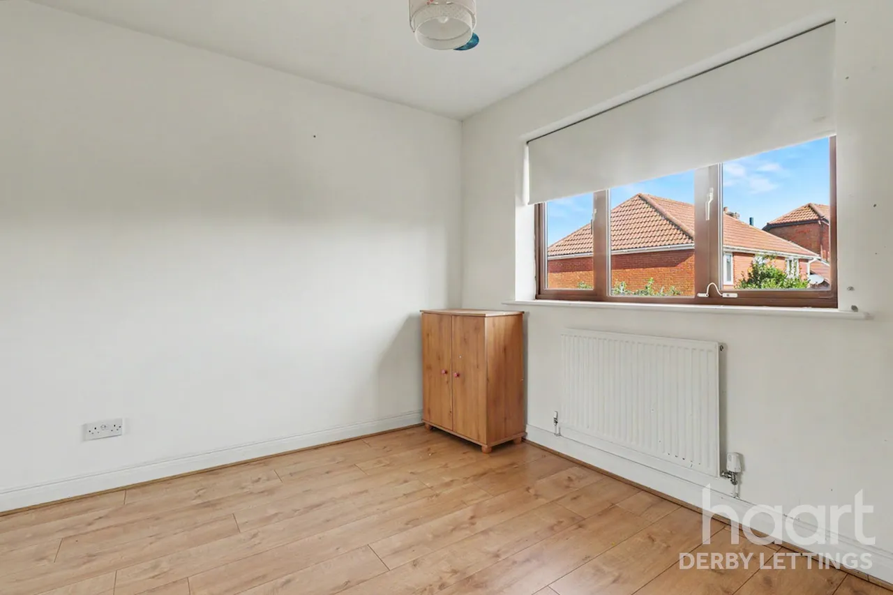 Copse Grove, LE11, photo 20
