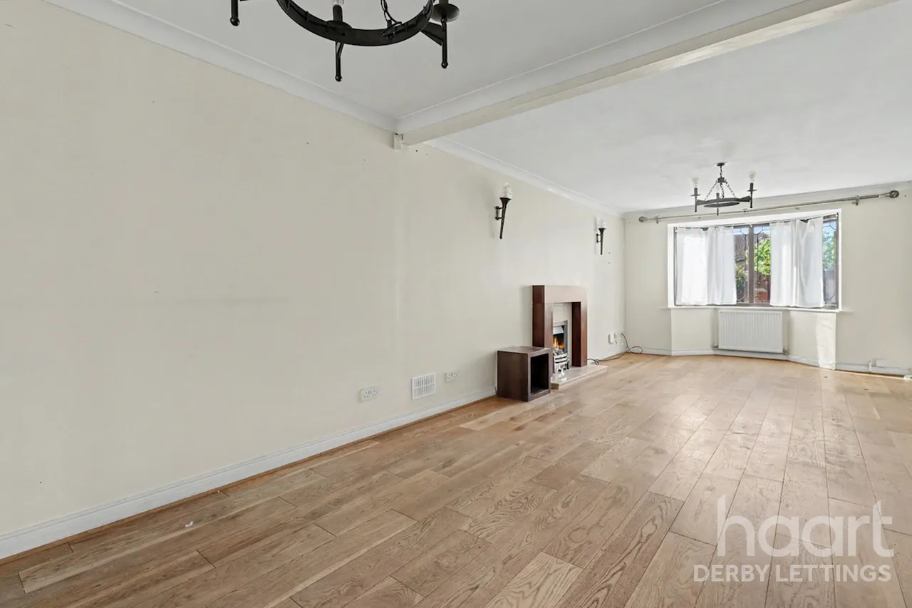 Copse Grove, LE11, photo 6