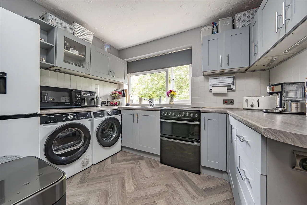 Caroline Close, West Drayton, UB7, photo 4