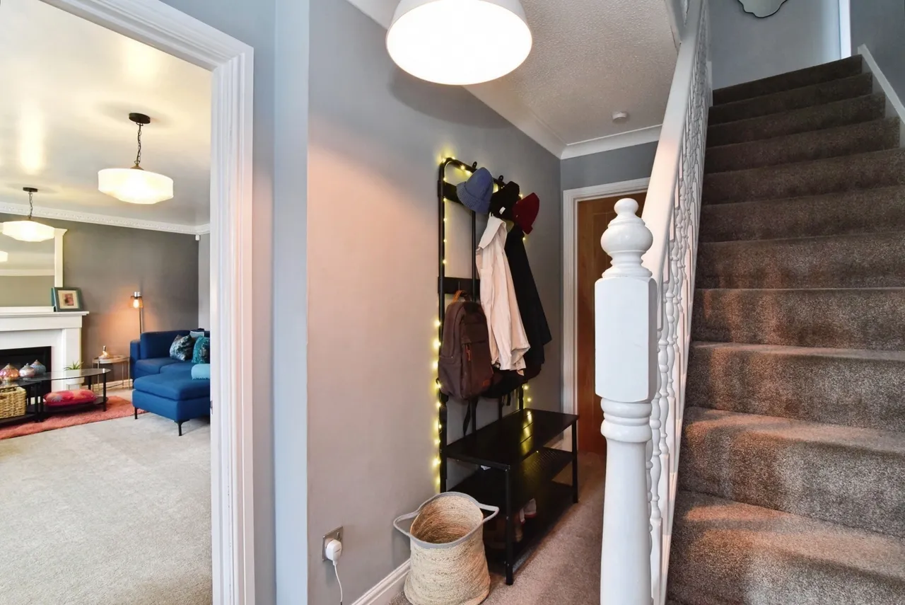 Mallard Drive, Killamarsh, Sheffield, Derbyshire, S21, photo 9