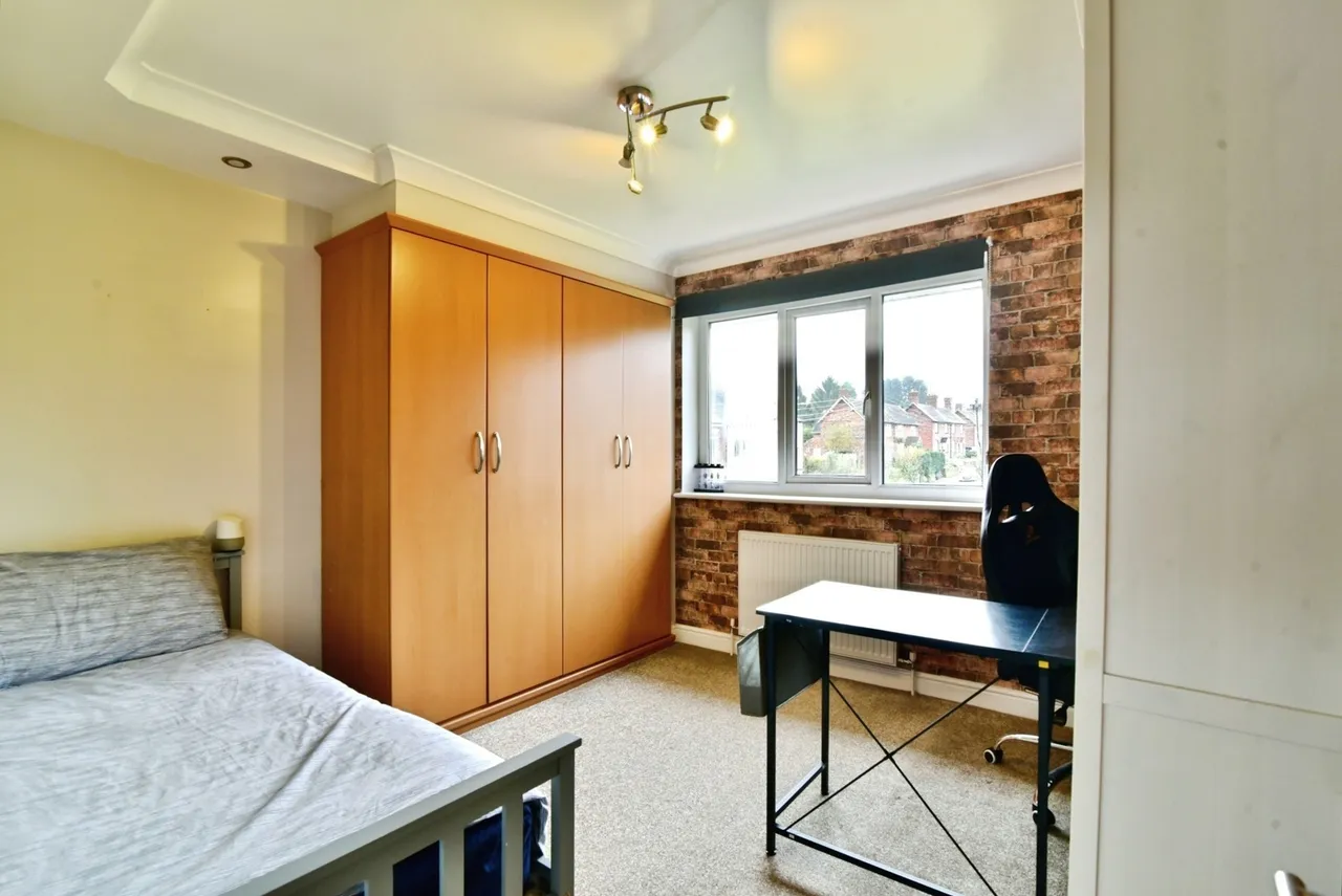 Mallard Drive, Killamarsh, Sheffield, Derbyshire, S21, photo 13