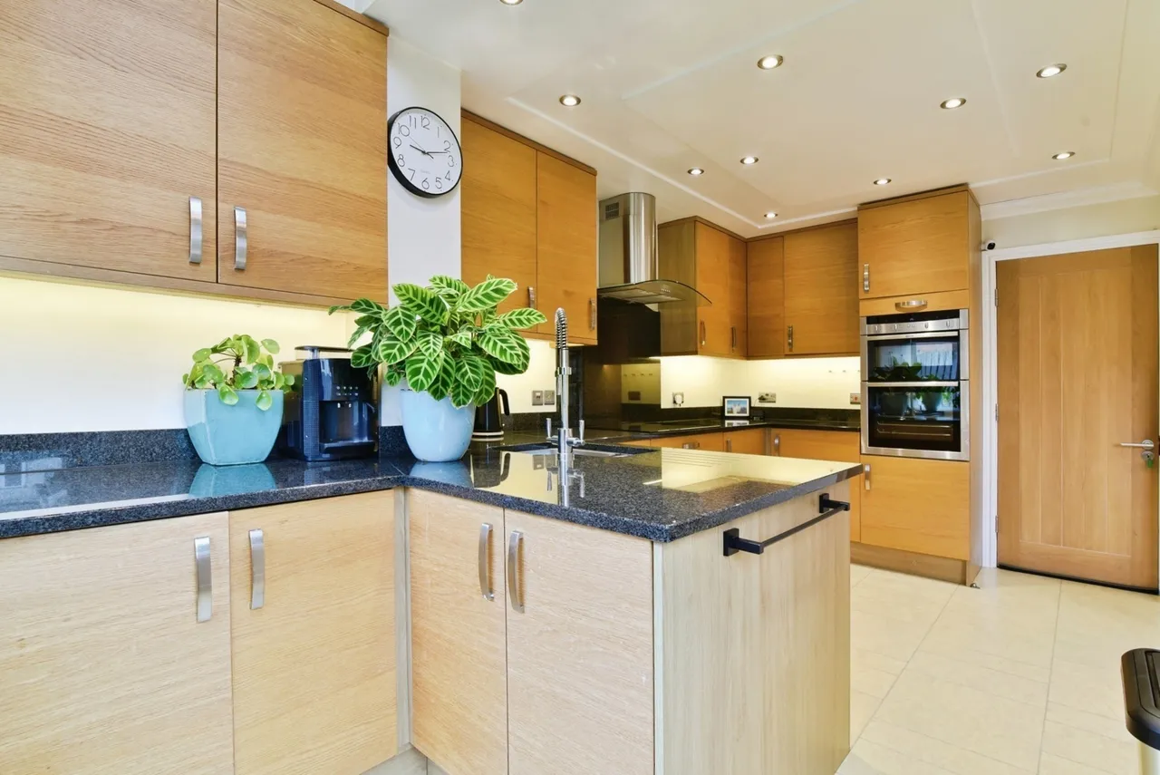 Mallard Drive, Killamarsh, Sheffield, Derbyshire, S21, photo 2