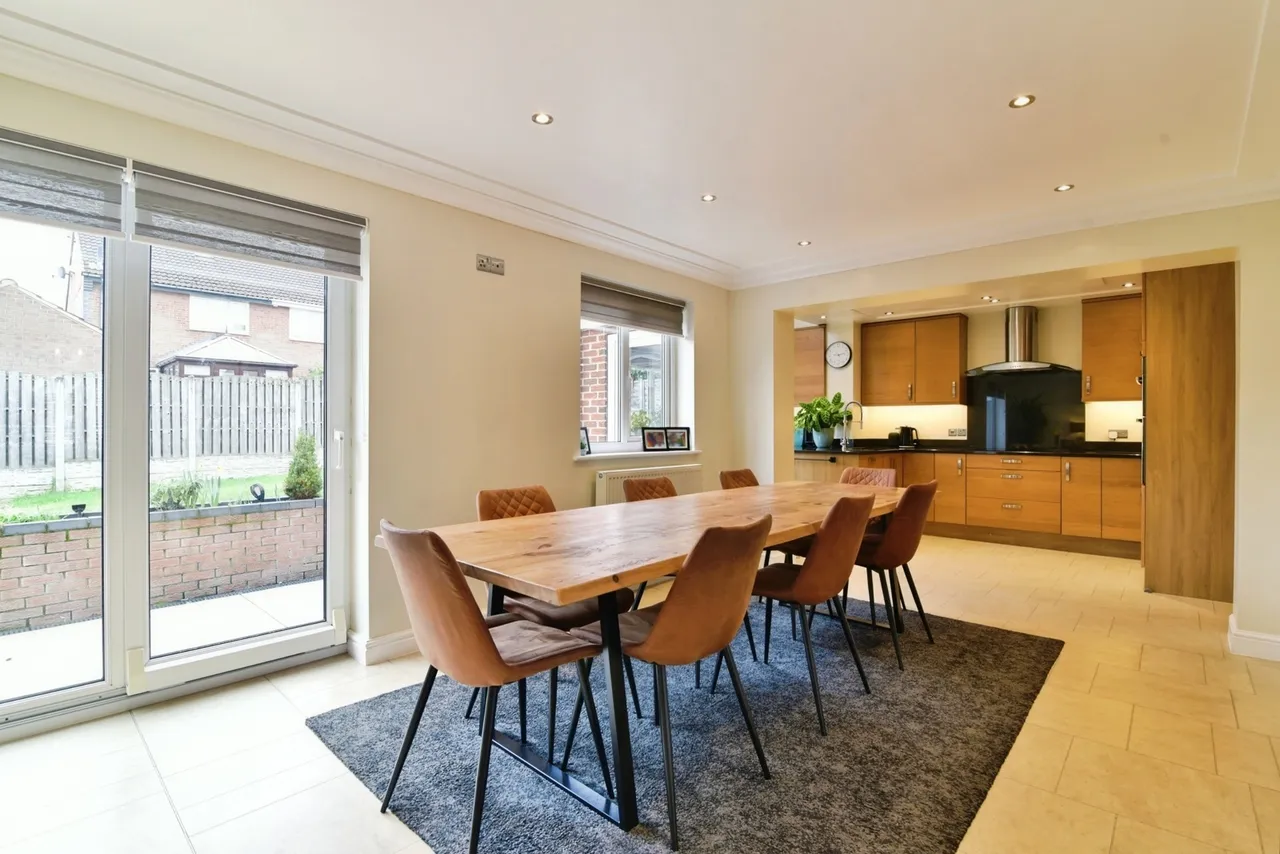 Mallard Drive, Killamarsh, Sheffield, Derbyshire, S21, photo 3
